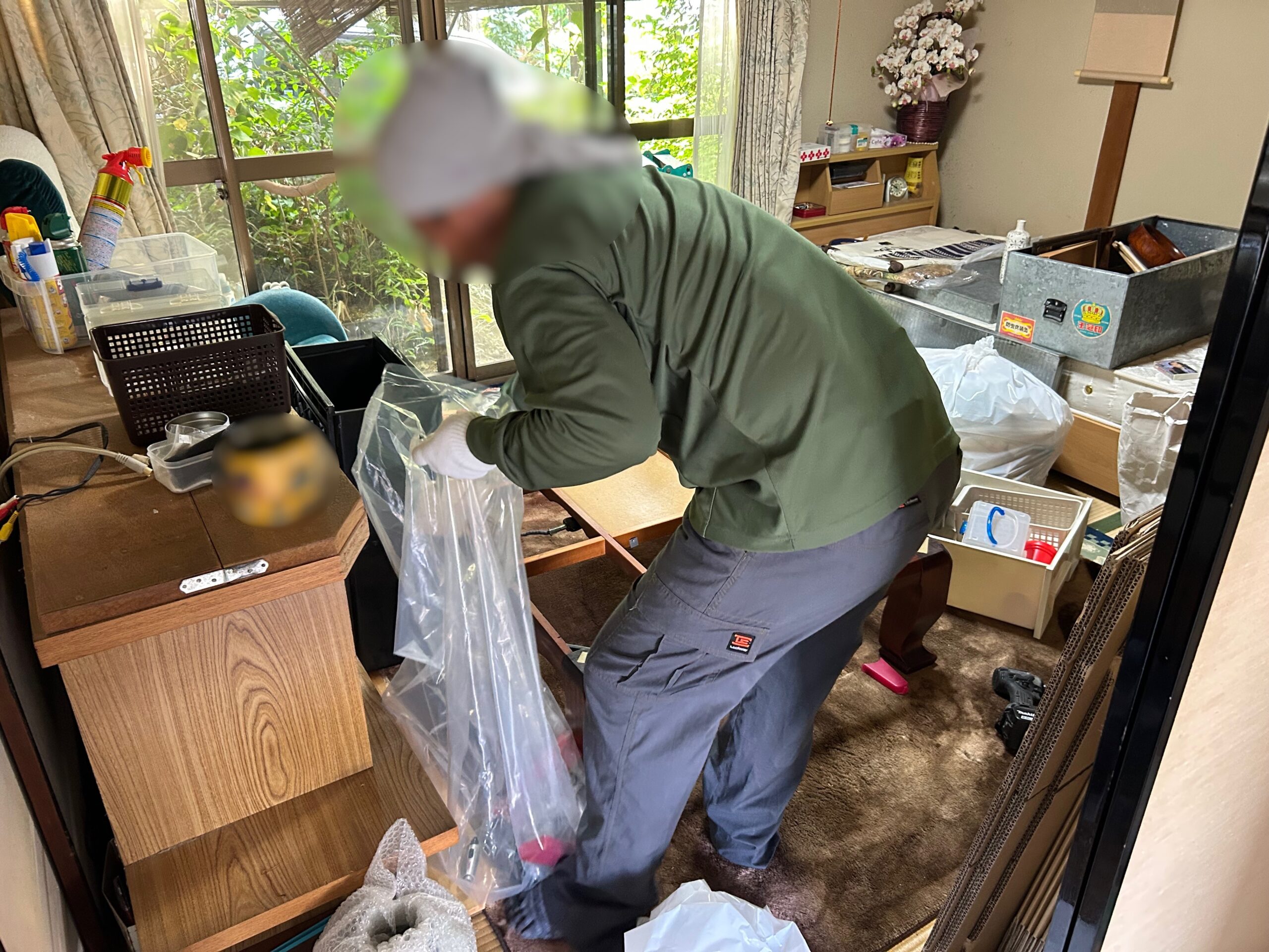 「お家と物置の遺品をまとめてお引き取りしました」作業写真